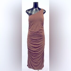 Klassy Network | One Sholder Midi | Slit | Built in Pads